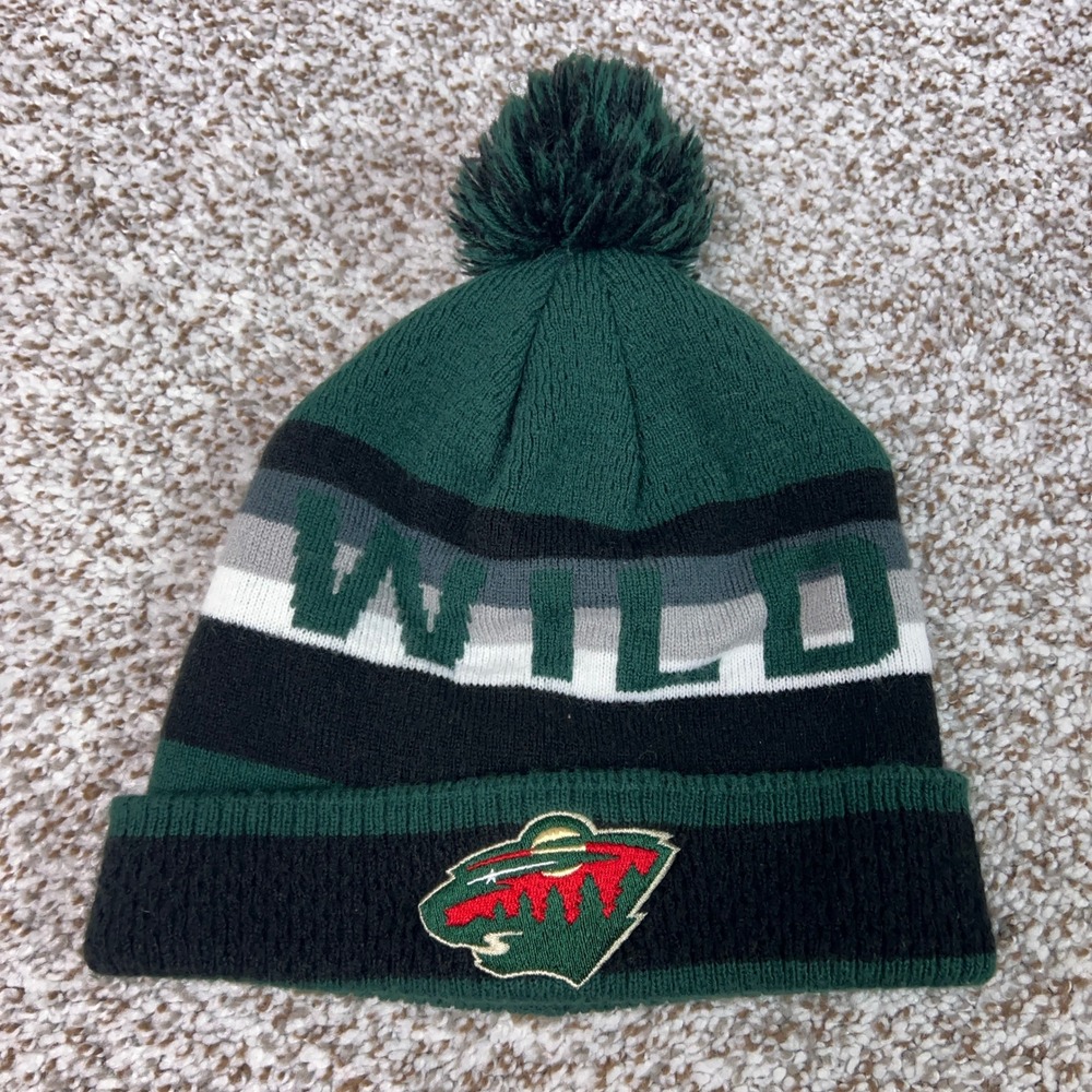 NHL Hat Boys One Size Green Winter Minnesota Wild Hockey Knit Beanie Youth Logo